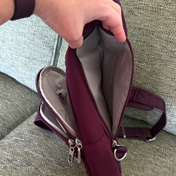 Baggallini Burgundy Crossbody Bag - Picture 5 of 5